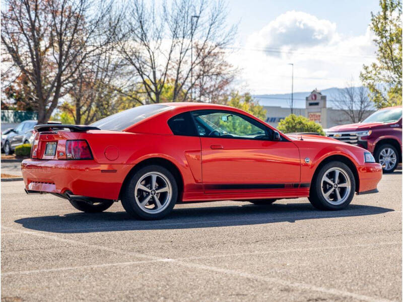 2004 Ford Mustang Mach 1 Premium