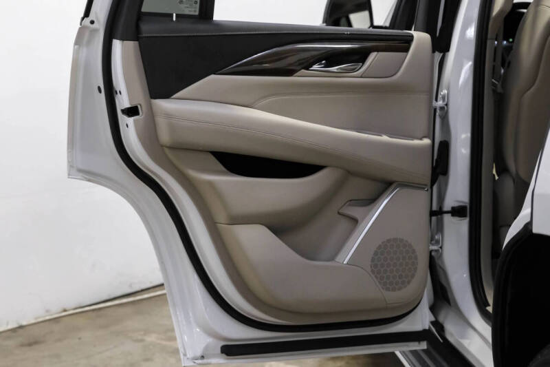 2020 Cadillac Escalade Luxury