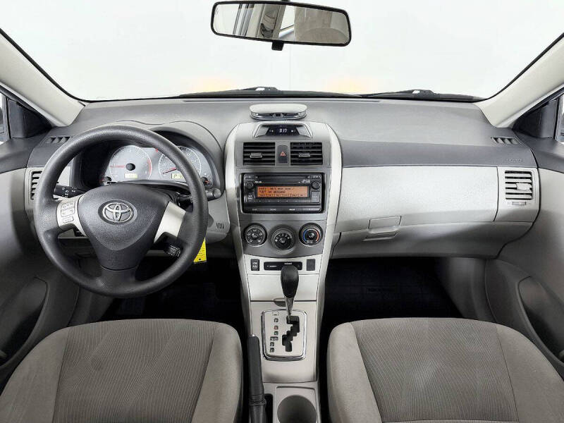 2012 Toyota Corolla LE