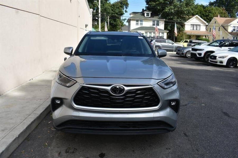 2025 Toyota Highlander LE