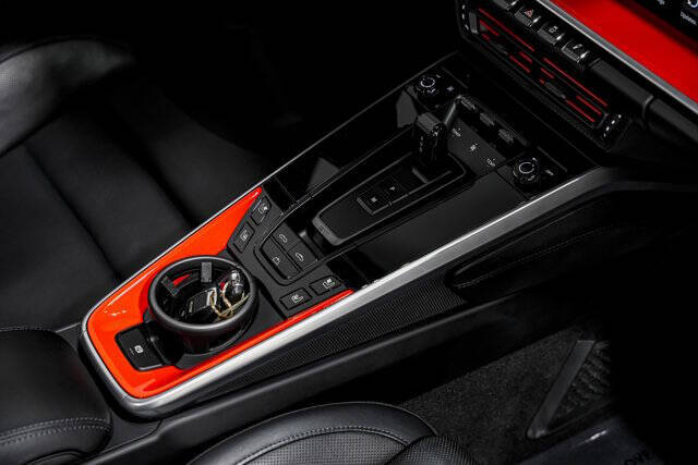 2022 Porsche 911 Carrera