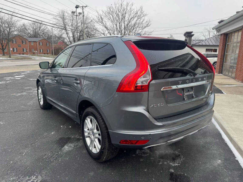 2016 Volvo XC60 T5 Premier