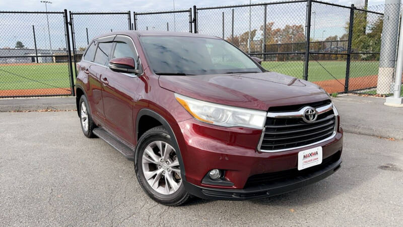 2015 Toyota Highlander for sale at Maxima Auto Sales Corp in Malden MA