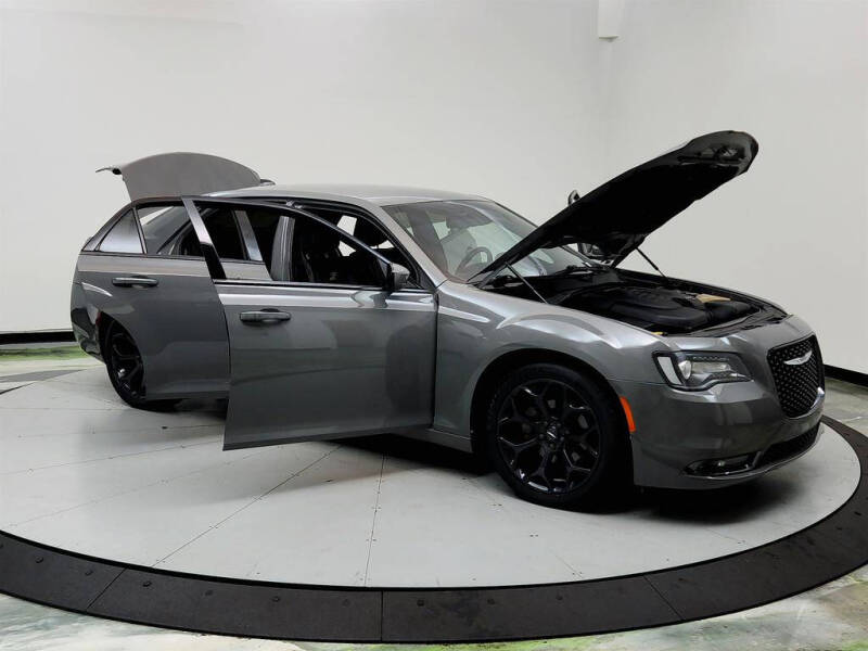 2019 Chrysler 300 S