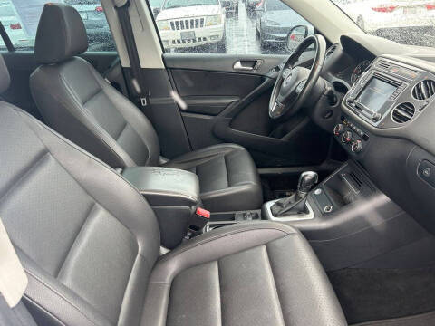 2017 Volkswagen Tiguan 2.0T Wolfsburg Edition