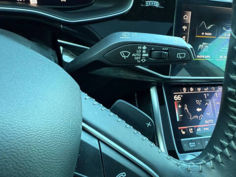 2019 Audi Q8 quattro Premium Plus 55 TFSI