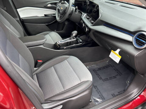 2024 Chevrolet Trax LT