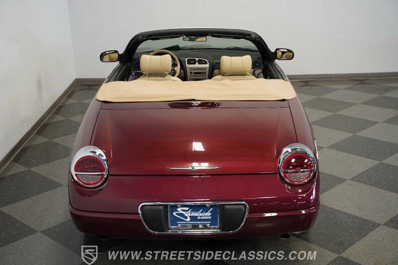 2004 Ford Thunderbird Deluxe