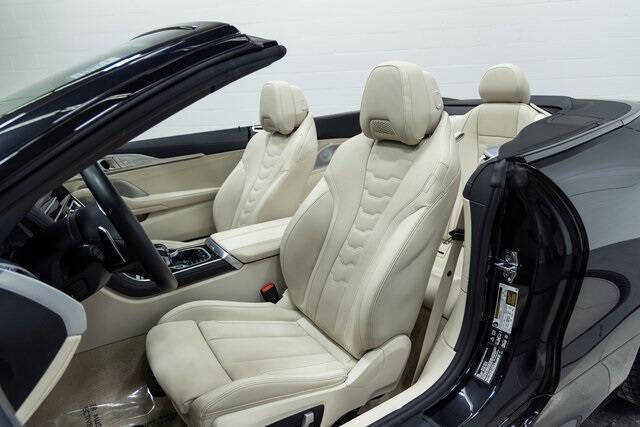 2025 BMW 8 Series M850i xDrive