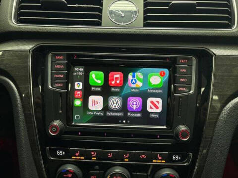 2016 Volkswagen Passat 1.8T SEL Premium