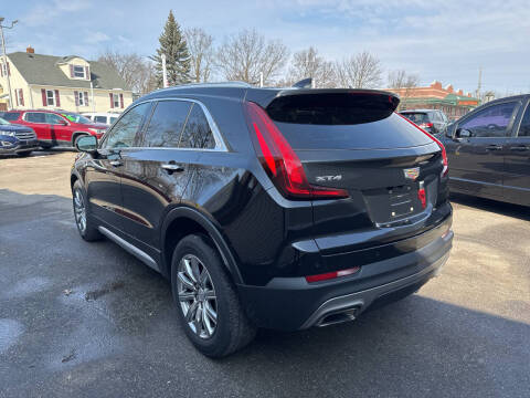 2020 Cadillac XT4 Premium Luxury