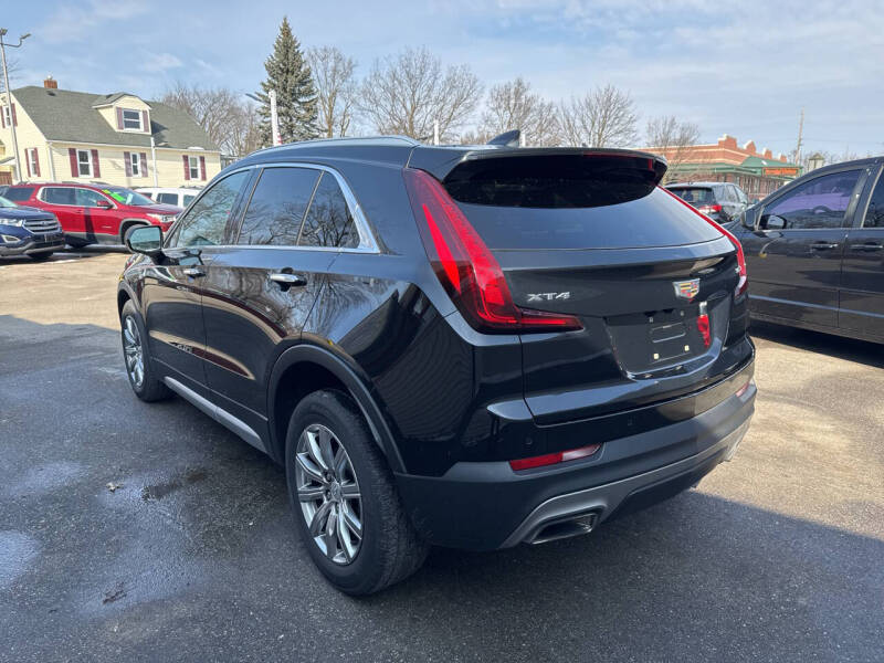 2020 Cadillac XT4 Premium Luxury