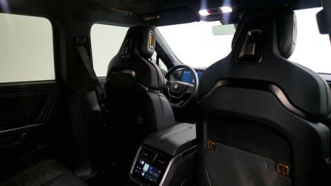 2025 Rivian R1T