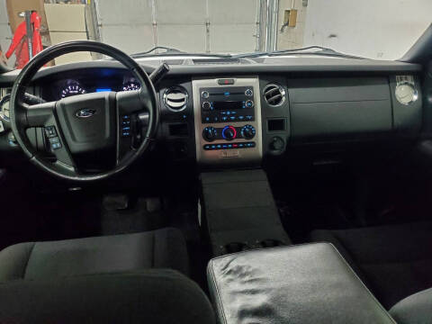 2017 Ford Expedition XL Fleet