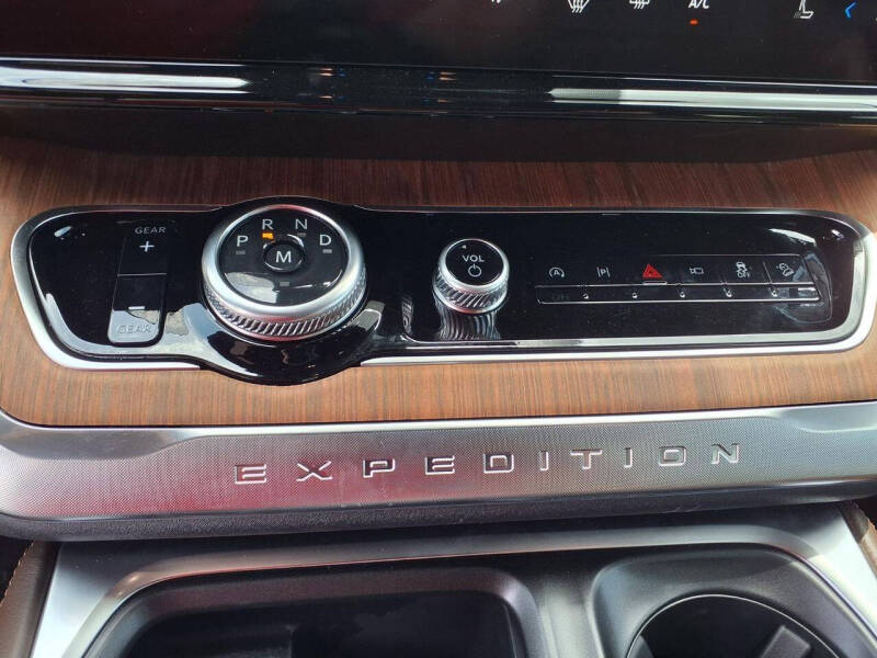 2026 Ford Expedition MAX King Ranch