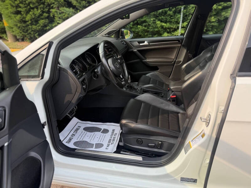 2015 Volkswagen Golf R 4Motion