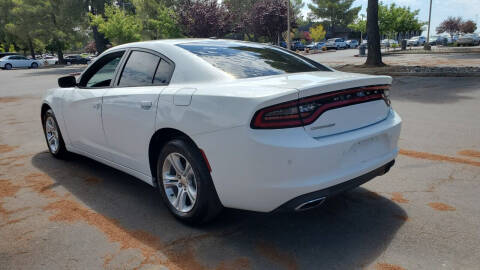 2016 Dodge Charger SE
