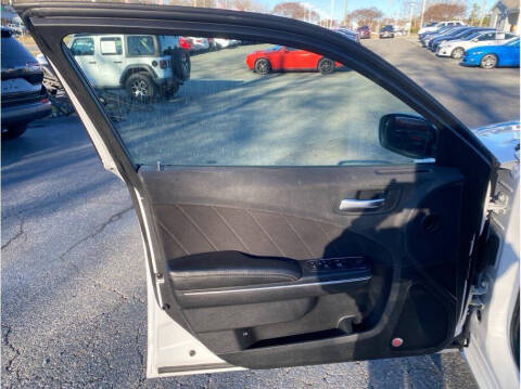 2017 Dodge Charger SXT