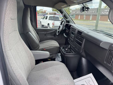 2021 Chevrolet Express 2500