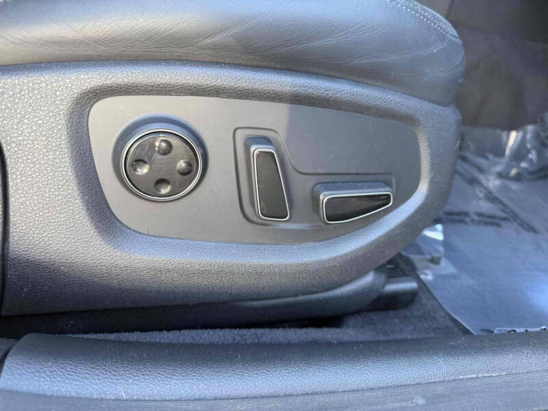 2016 Hyundai Genesis