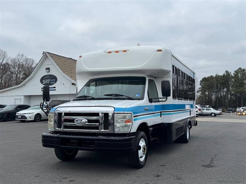 2014 Ford E-Series E-450 SD
