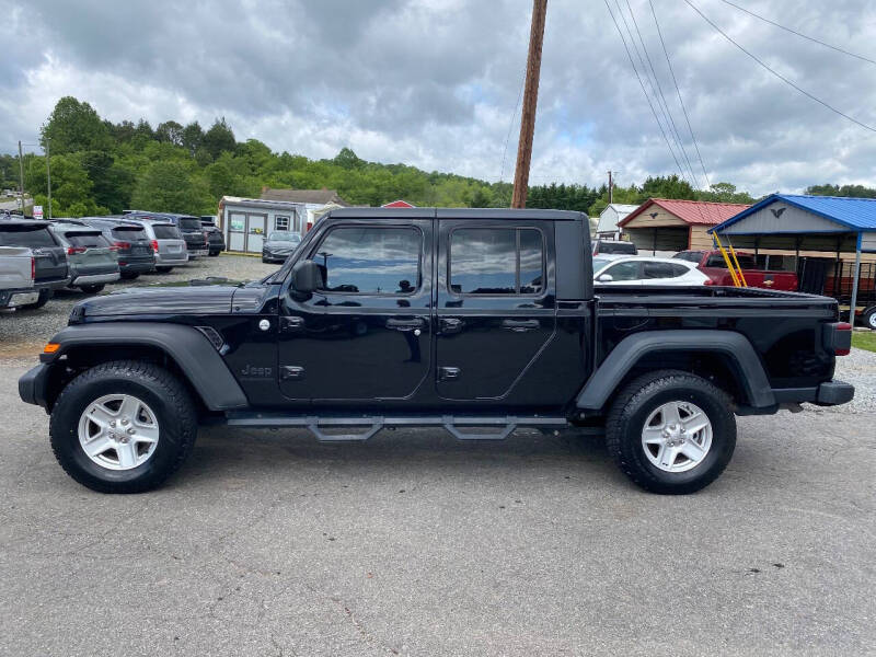 2020 Jeep Gladiator Sport
