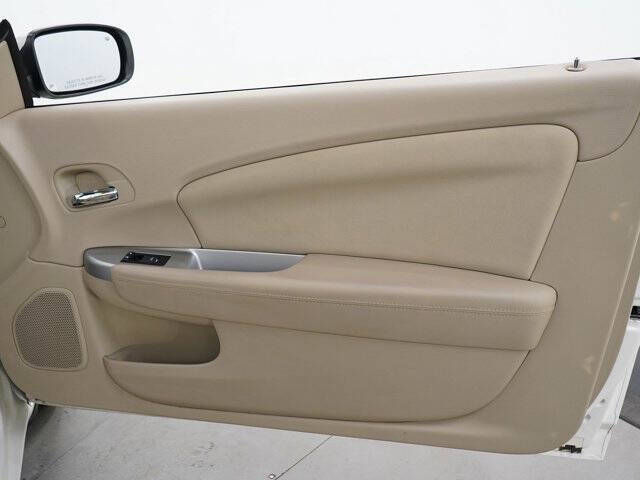 2011 Chrysler 200 Touring