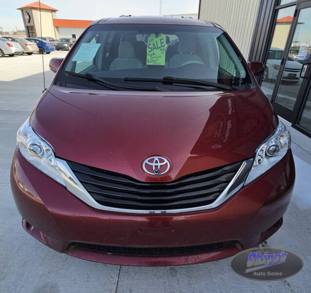 2011 Toyota Sienna LE