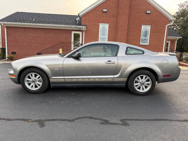 2009 Ford Mustang V6 Deluxe