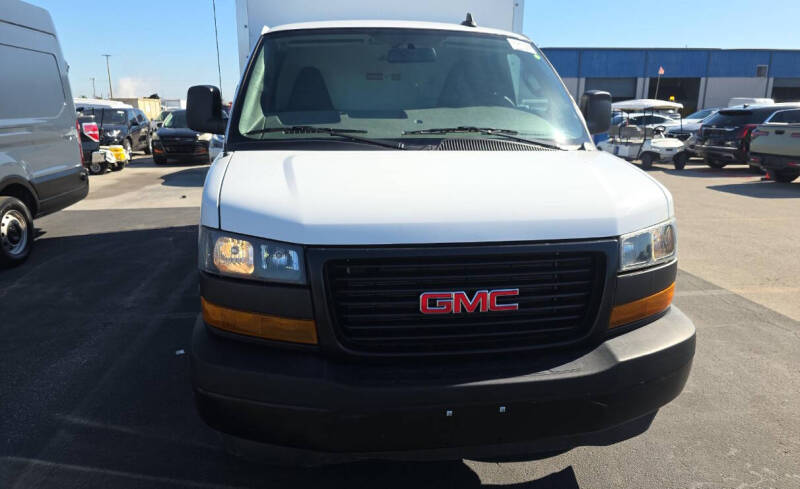 2023 GMC Savana 3500