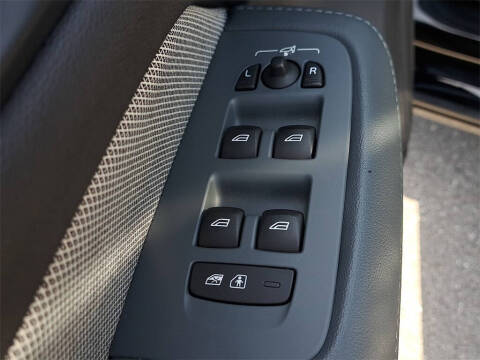 2020 Volvo S60 T5 R-Design