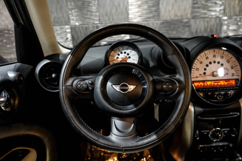 2013 MINI Countryman Cooper