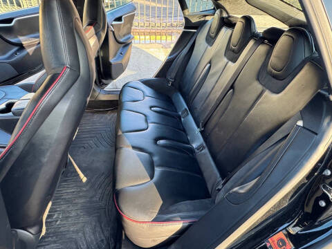 2016 Tesla Model S 90D