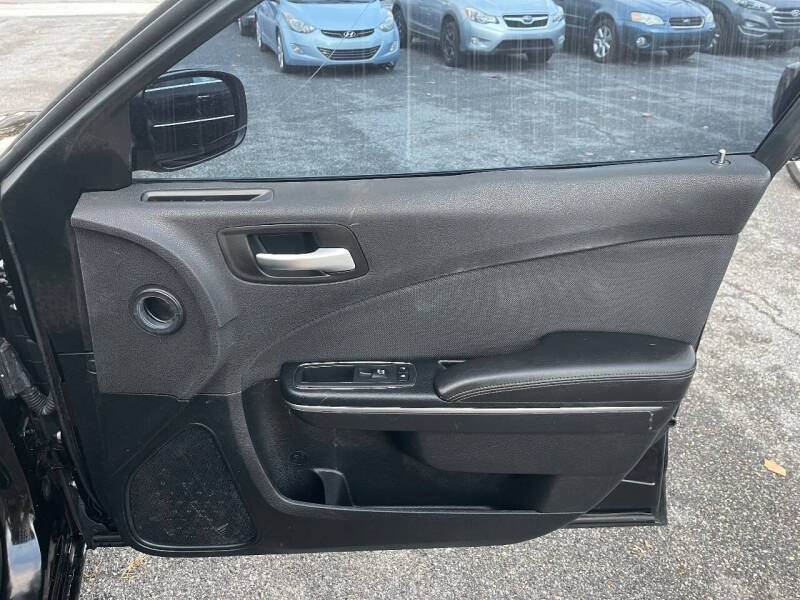 2018 Dodge Charger SXT