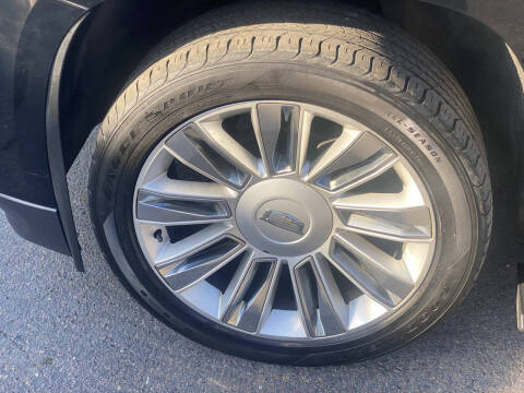 2015 Cadillac Escalade Platinum