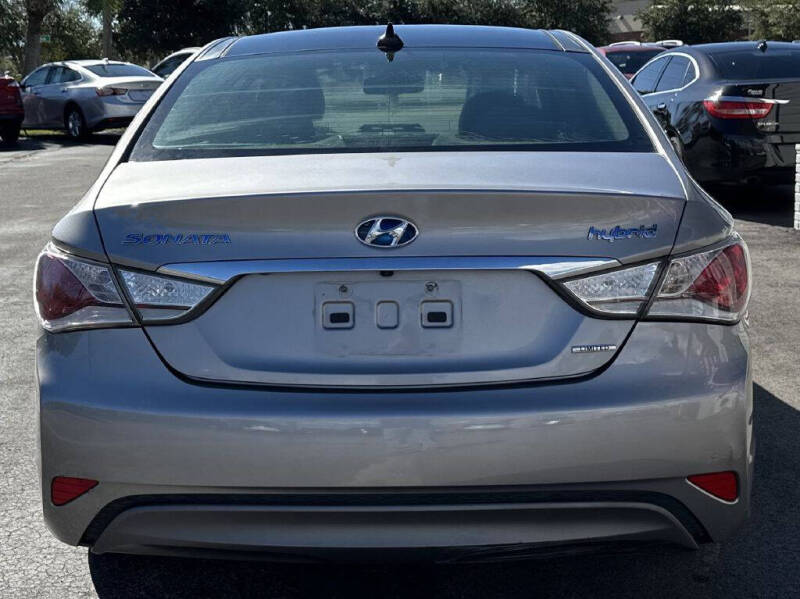 2014 Hyundai Sonata Hybrid Limited photo 4