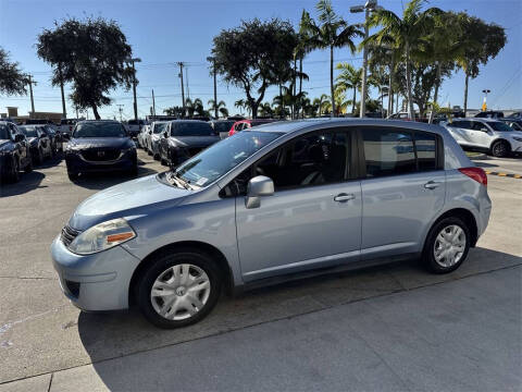 2011 Nissan Versa 1.8 S