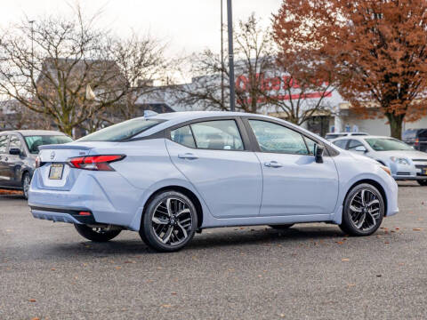 2024 Nissan Versa SR