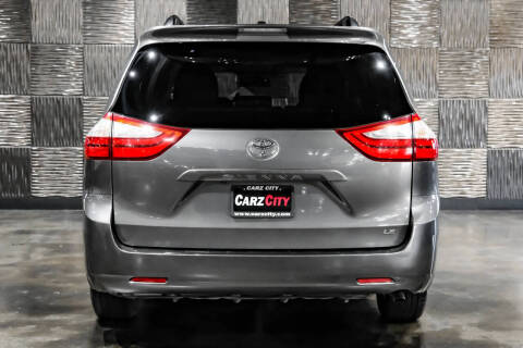 2017 Toyota Sienna