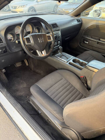 2012 Dodge Challenger SXT