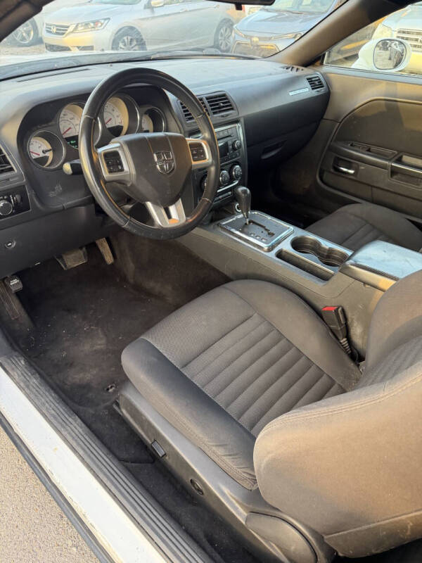 2012 Dodge Challenger SXT