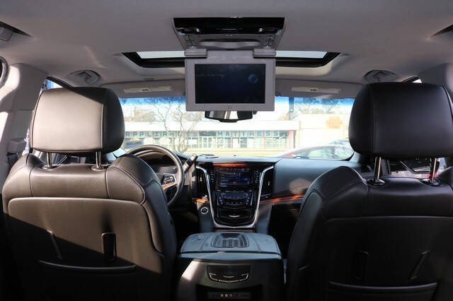 2016 Cadillac Escalade ESV Luxury Collection