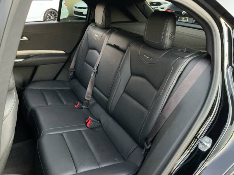 2024 Cadillac XT4 Premium Luxury