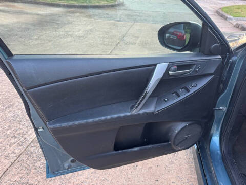 2011 Mazda MAZDA3 s Grand Touring