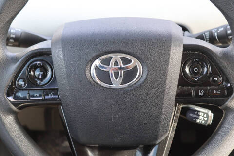 2022 Toyota Prius LE