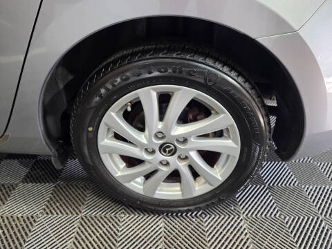 2013 Mazda MAZDA3 i Touring