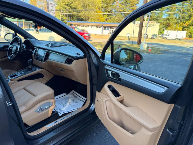 2017 Porsche Macan GTS