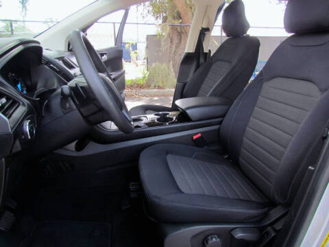 2018 Ford Edge SE