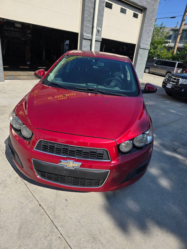 2016 Chevrolet Sonic LT Auto