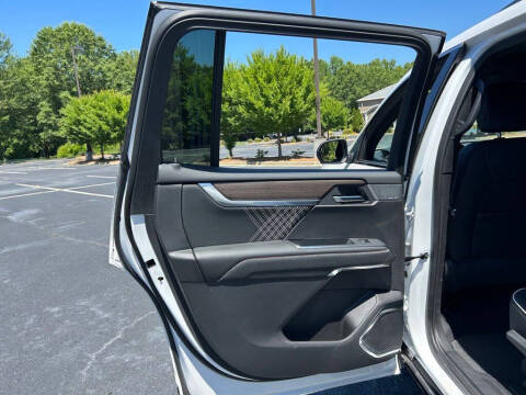 2025 GMC Acadia Denali